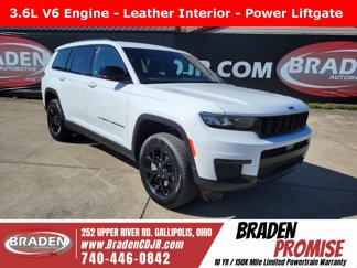 New 2025 Jeep Grand Cherokee L Laredo image 1