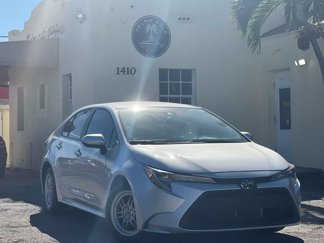 Used 2021 Toyota Corolla LE image 1