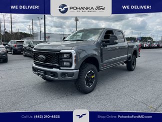 New 2025 Ford F250 4x4 Crew Cab Super Duty image 1