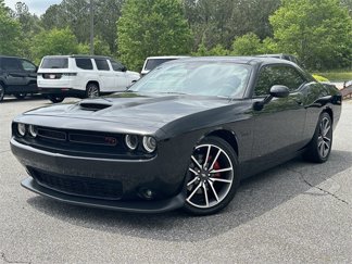 Used 2022 Dodge Challenger R/T w/ Plus Package image 1