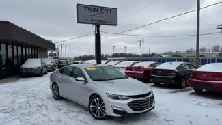 Used 2021 Chevrolet Malibu LT image 1