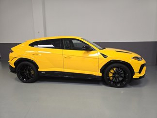 Used 2024 Lamborghini Urus S image 1