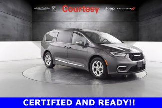 Certified 2022 Chrysler Pacifica Limited image 1