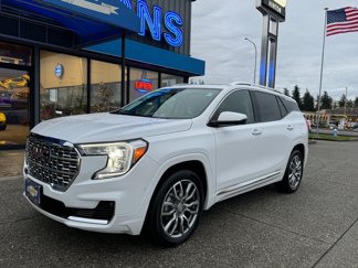 Used 2024 GMC Terrain Denali image 1