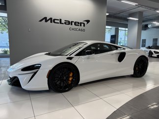 New 2026 McLaren Artura image 1