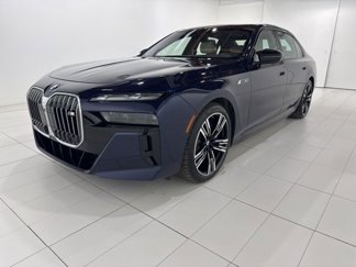 Used 2024 BMW i7 M70 image 1