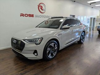 Used 2021 Audi e-tron Premium w/ Convenience Plus Package image 1