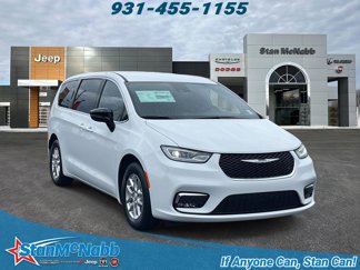New 2026 Chrysler Pacifica Select image 1
