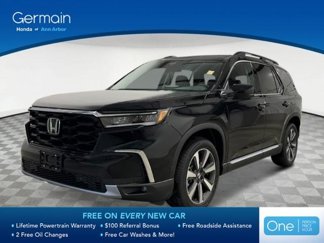 New 2025 Honda Pilot Touring image 1