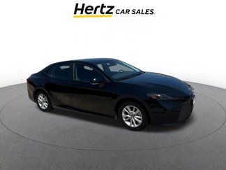 Used 2025 Toyota Camry LE image 1