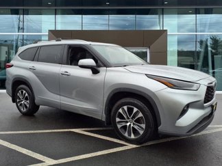 Used 2022 Toyota Highlander XLE image 1