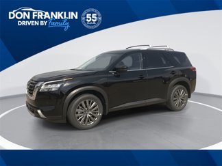 New 2025 Nissan Pathfinder SL image 1