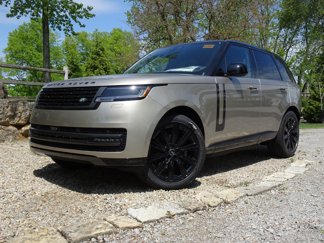 New 2025 Land Rover Range Rover SE image 1