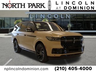 New 2025 Lincoln Navigator Reserve w/ Jet Appearance Package image 1