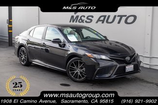 Used 2023 Toyota Camry SE image 1