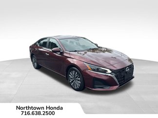 Used 2023 Nissan Altima 2.5 SV image 1