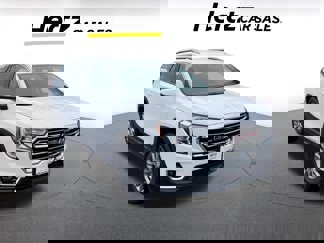 Used 2024 GMC Terrain SLT image 1