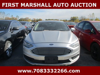 Used 2018 Ford Fusion SE image 1