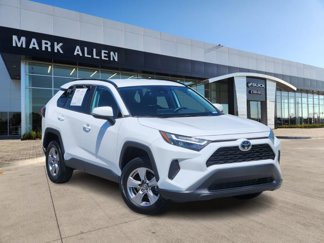 Used 2023 Toyota RAV4 XLE image 1
