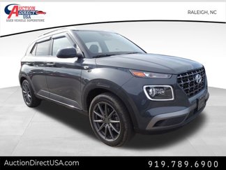 Used 2024 Hyundai Venue Limited image 1