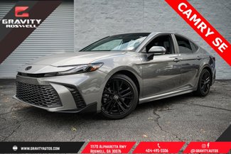 Used 2025 Toyota Camry SE image 1