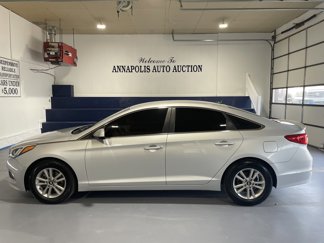 Used 2016 Hyundai Sonata SE image 1