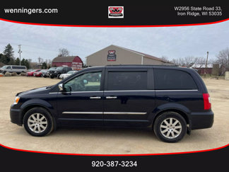 Used 2011 Chrysler Town & Country Touring-L image 1