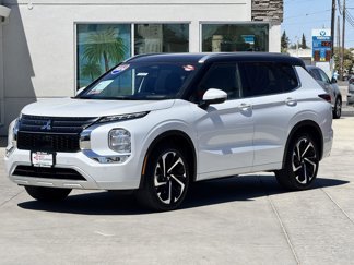 Used 2024 Mitsubishi Outlander SEL image 1