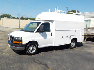 Used 2018 GMC Savana 3500 w/ Driver Convenience Package image 1