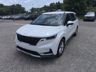 Used 2024 Kia Carnival LX image 1