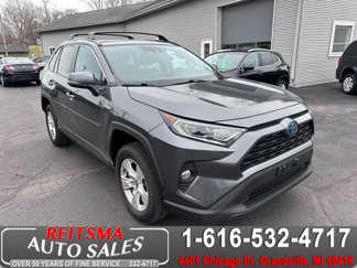 Used 2021 Toyota RAV4 XLE w/ Convenience Package image 1