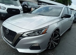 Used 2020 Nissan Altima 2.5 SR image 1