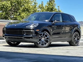 Used 2022 Porsche Cayenne image 1