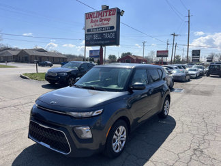 Used 2021 Kia Soul LX image 1