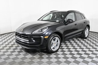 Certified 2025 Porsche Macan image 1