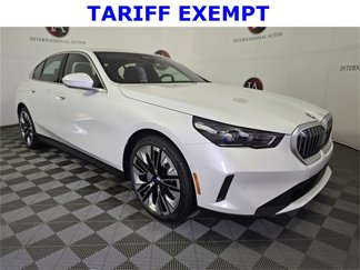 New 2025 BMW 530i xDrive w/ Premium Package image 1