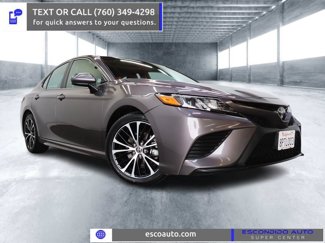 Used 2020 Toyota Camry SE image 1