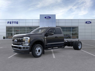 New 2025 Ford F550 4x4 SuperCab Super Duty image 1
