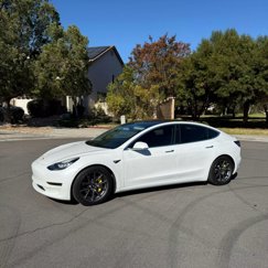 Used 2019 Tesla Model 3 Long Range image 1