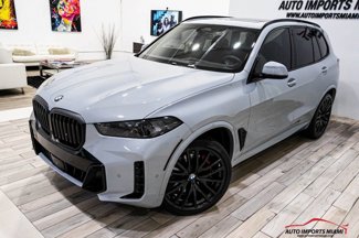 Used 2024 BMW X5 sDrive40i w/ M Sport Package image 1