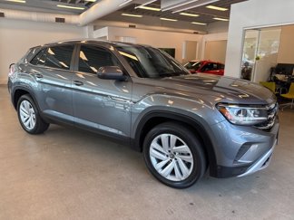 Used 2022 Volkswagen Atlas Cross Sport SE w/ Panoramic Sunroof Package image 1