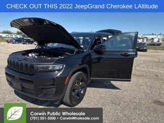 Used 2022 Jeep Grand Cherokee L Laredo image 1