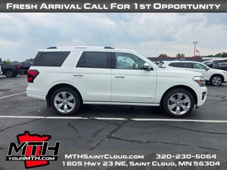 Used 2024 Ford Expedition Platinum image 1