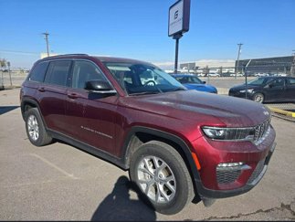 Used 2023 Jeep Grand Cherokee Limited image 1
