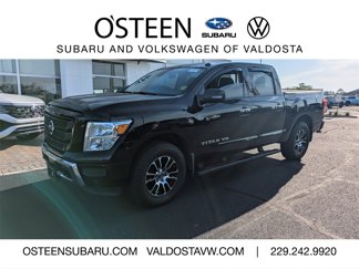 Used 2020 Nissan Titan SV w/ SV Convenience Package image 1