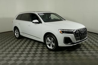 Certified 2025 Audi Q7 2.0T Premium image 1