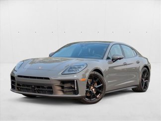 New 2025 Porsche Panamera image 1