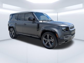 Used 2023 Land Rover Defender 110 V8 image 1