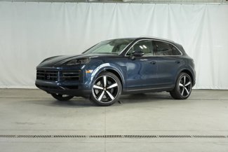 Used 2024 Porsche Cayenne image 1