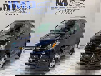 Used 2022 Chevrolet Trax LS w/ Tint and Cruise Package image 1